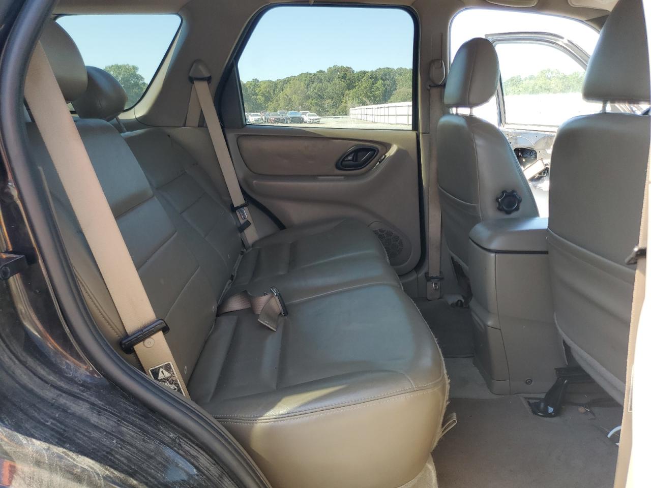 2002 Ford Escape Xlt VIN: 1FMYU041X2KE10205 Lot: 74046214