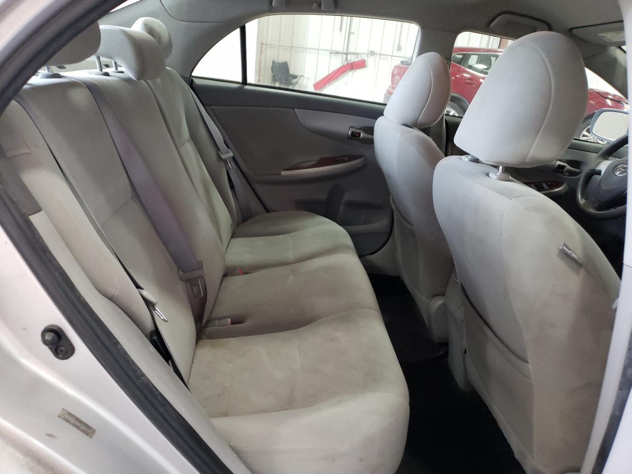 2010 Toyota Corolla - Image 10