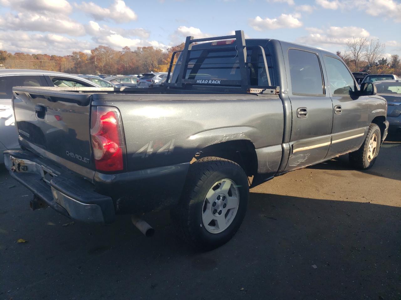 2005 Chevrolet Silverado - Image 3