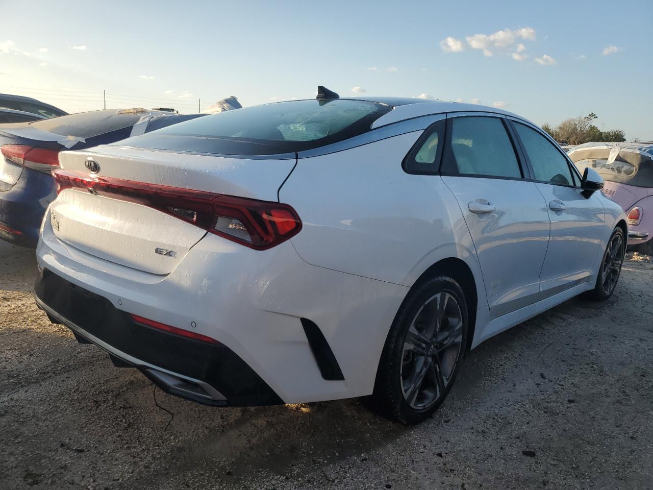 2021 Kia K5 - Image 3