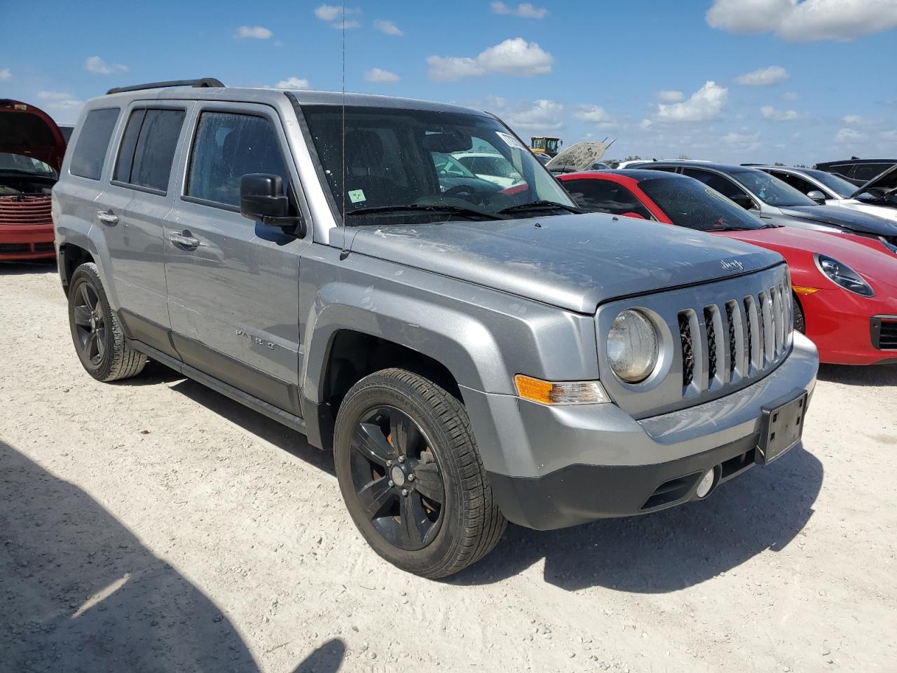 2017 Jeep Liberty (Patriot) - Image 4