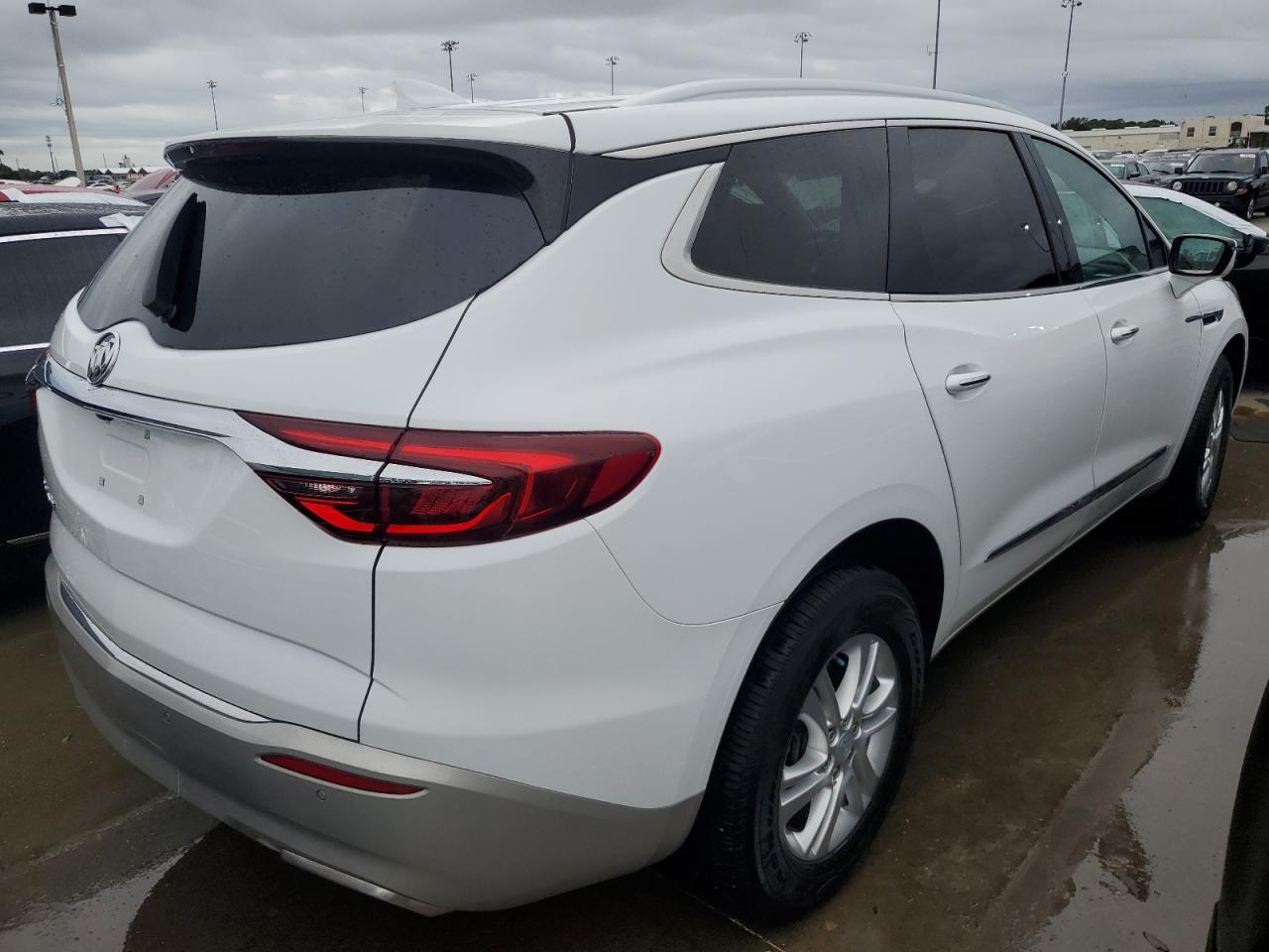 2021 Buick Enclave - Image 3