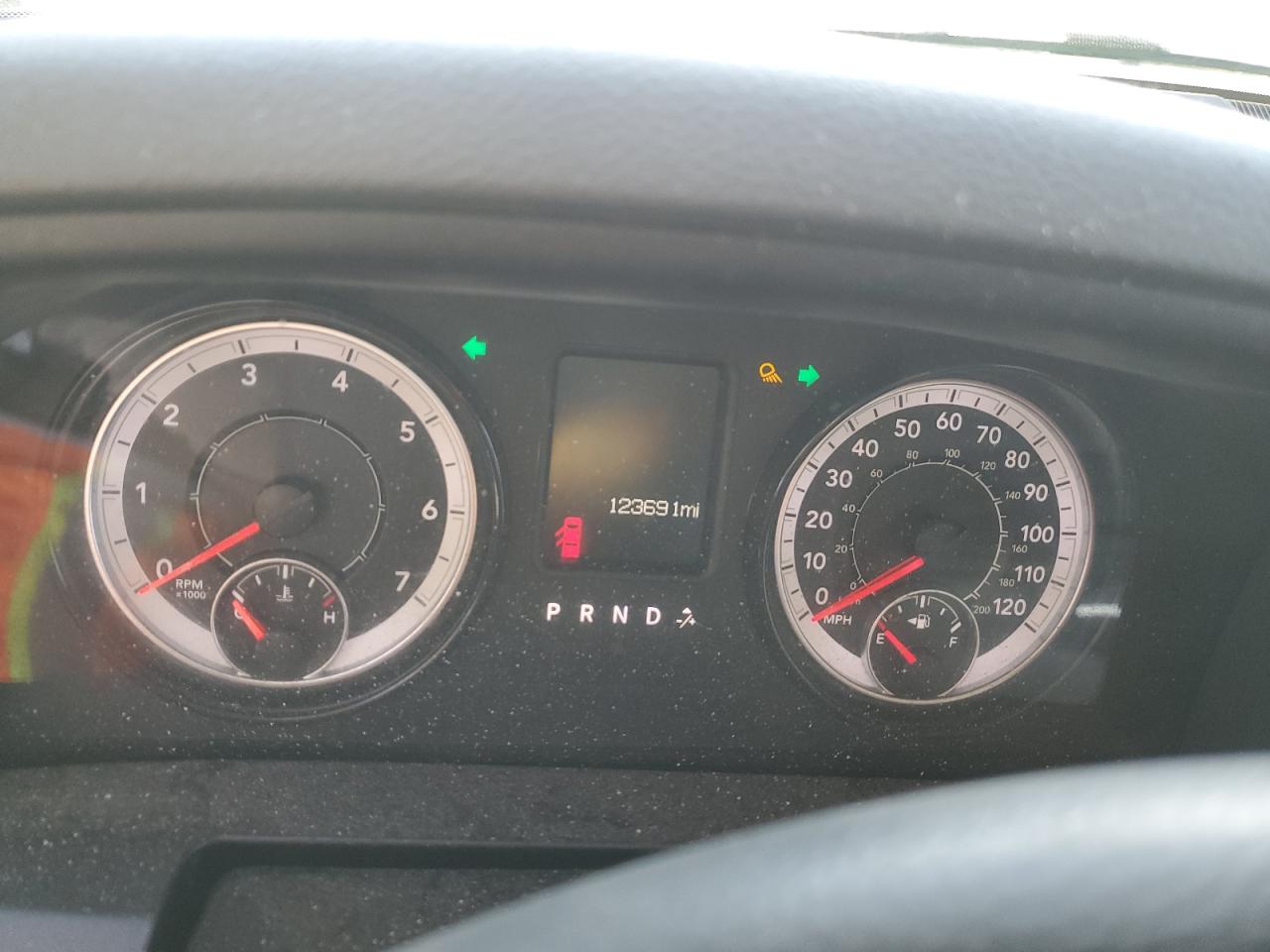 2018 RAM 1500 - Image 9