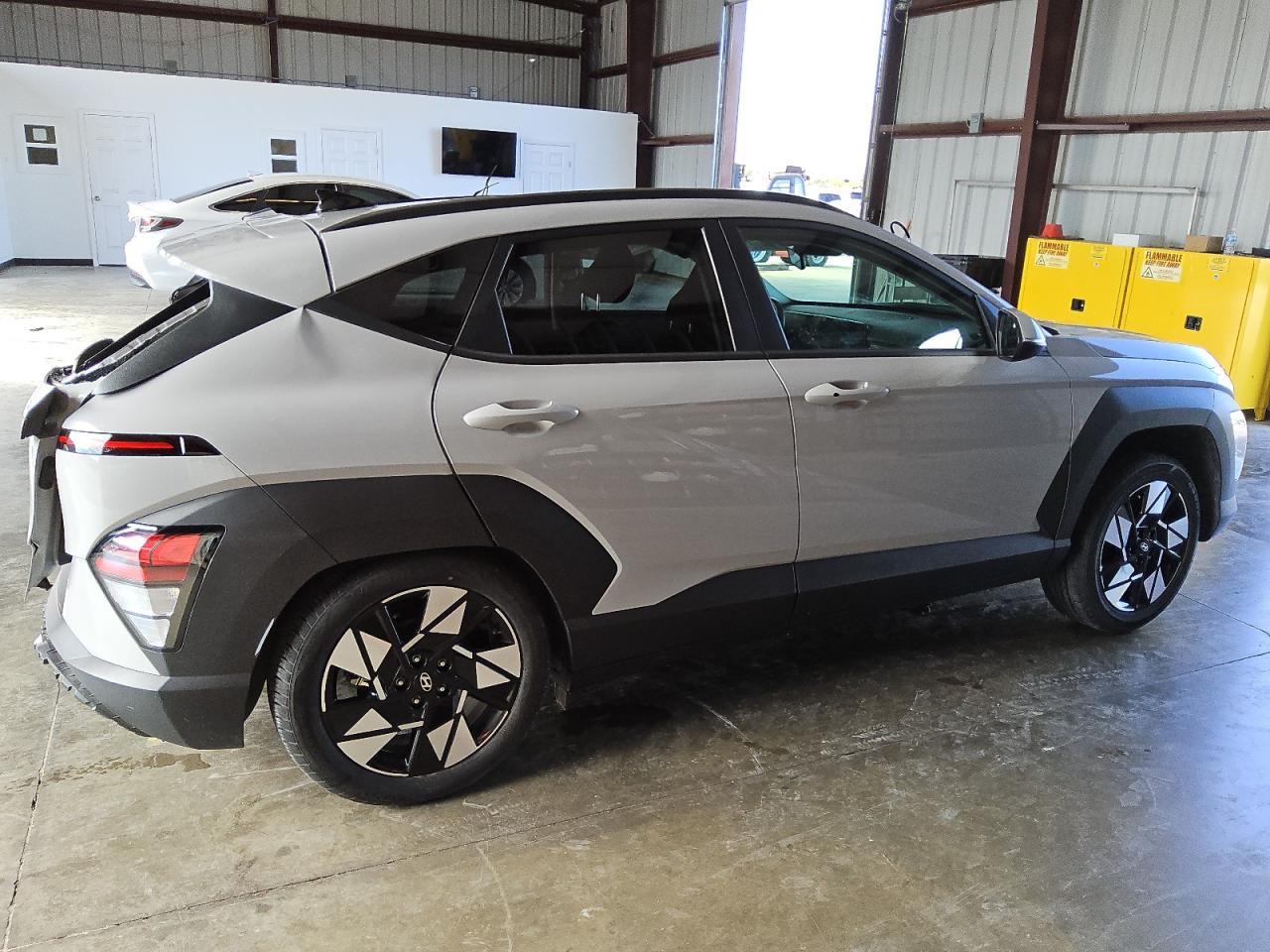 2024 Hyundai Kona - Image 3