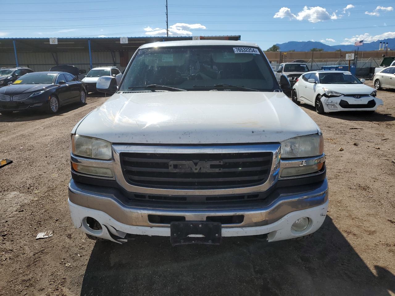 2007 GMC Sierra - Image 5