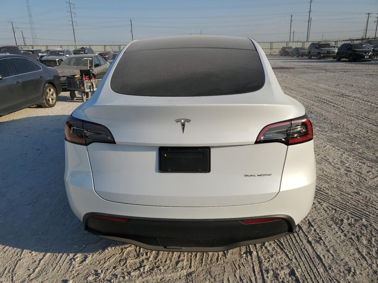 2024 Tesla Model Y VIN: 7SAYGAEE6RF153248 Lot: 75258084