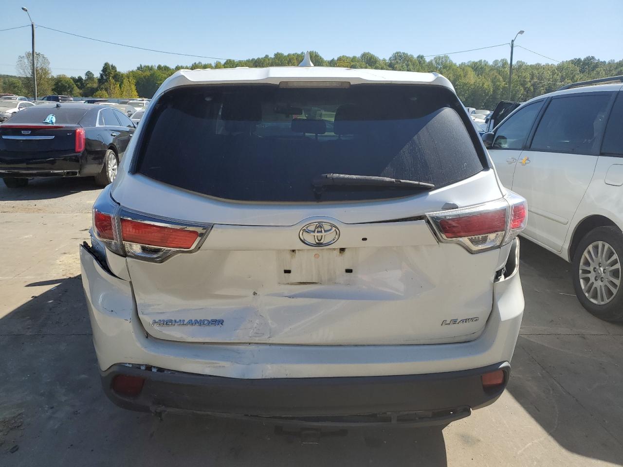 2015 Toyota Highlander Le VIN: 5TDBKRFH7FS183343 Lot: 75235524