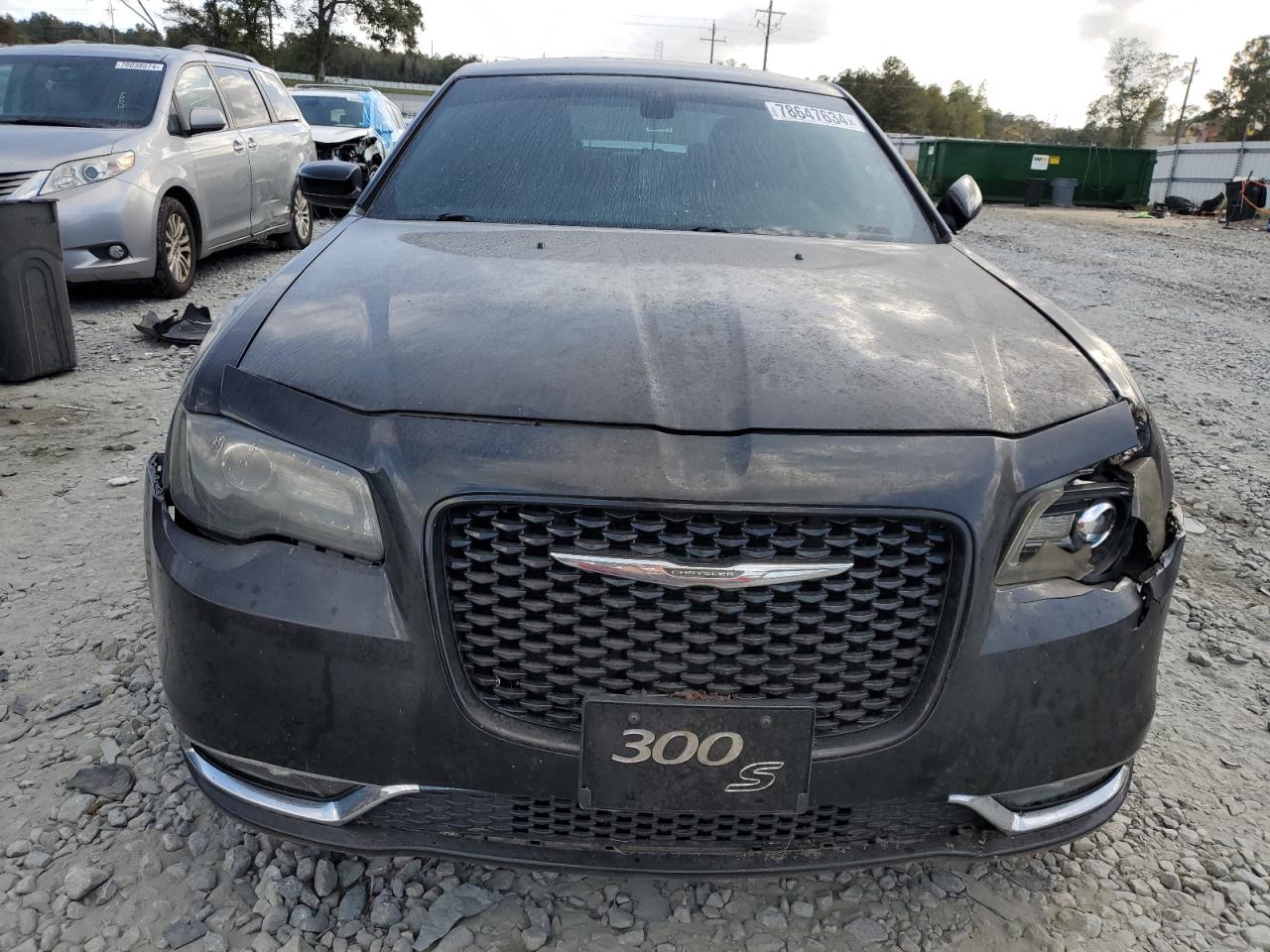 VIN 2C3CCABG0KH618118 2019 CHRYSLER 300 no.5