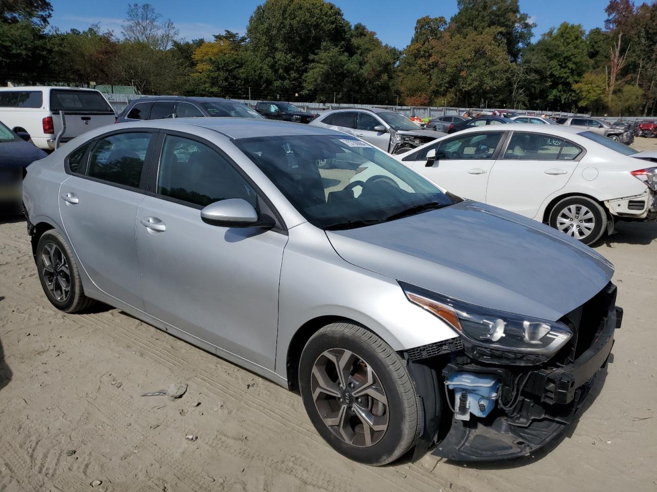 2020 Kia Forte - Image 4