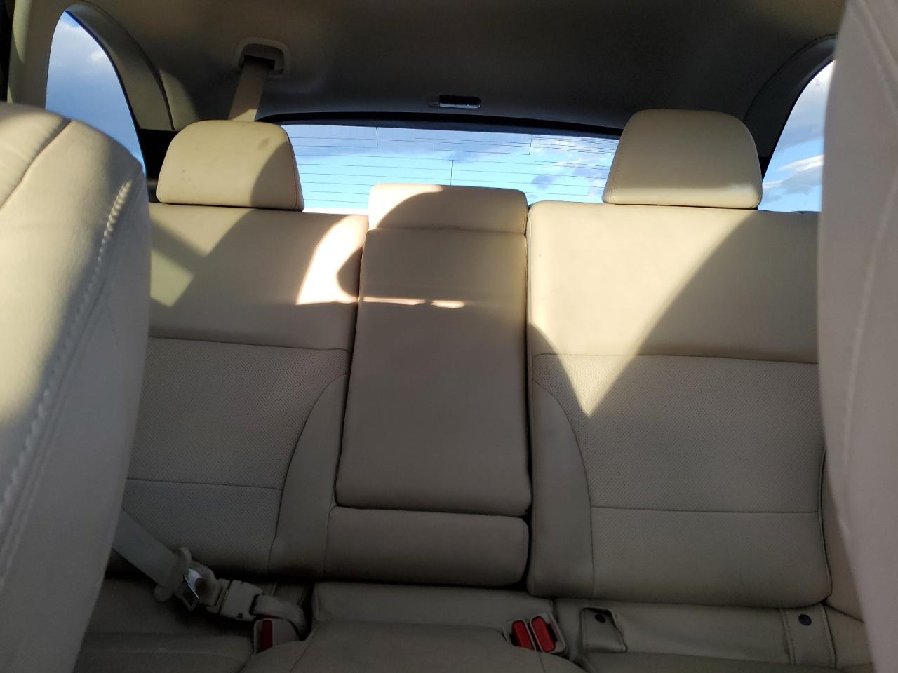 2018 Subaru Outback 2.5I Limited VIN: 4S4BSANC8J3358308 Lot: 76129334