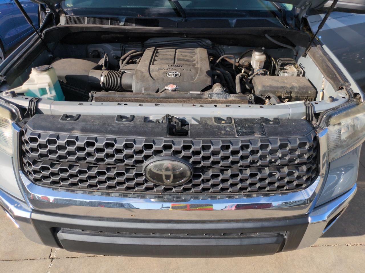 5TFEY5F14JX242374 2018 Toyota Tundra Crewmax Sr5