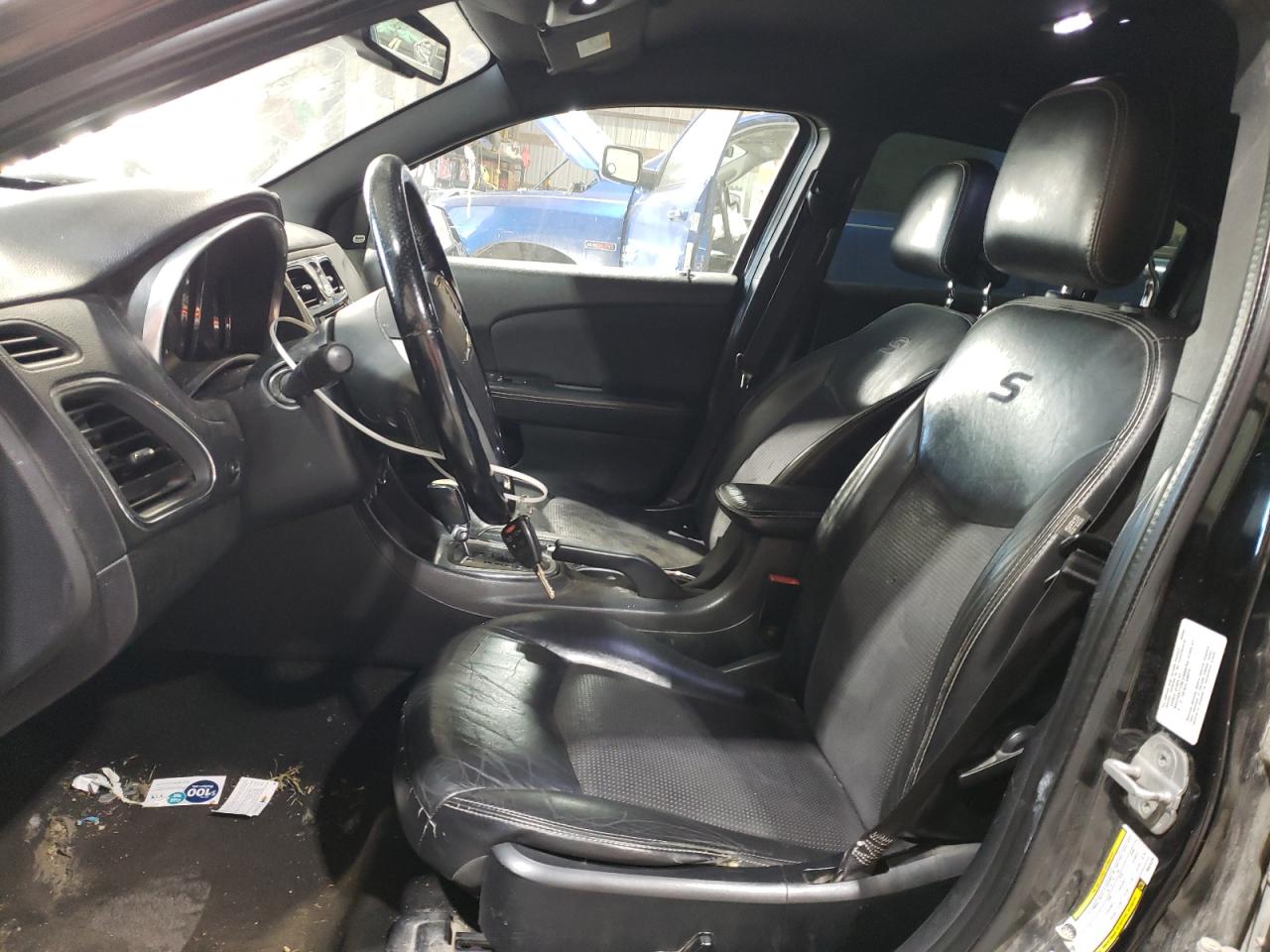 2011 Chrysler 200 - Image 7