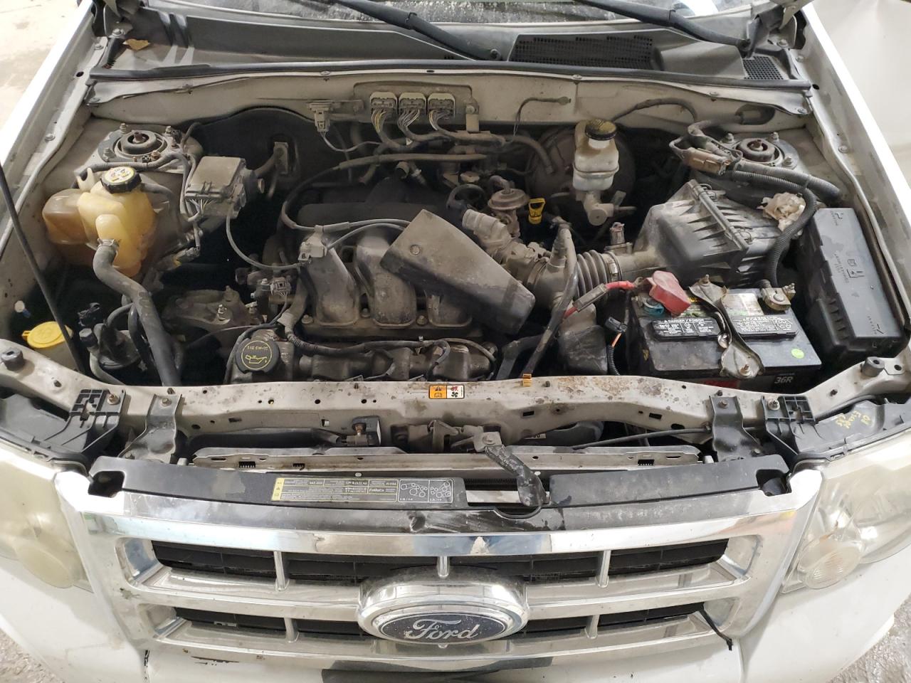 2008 Ford Escape - Image 12