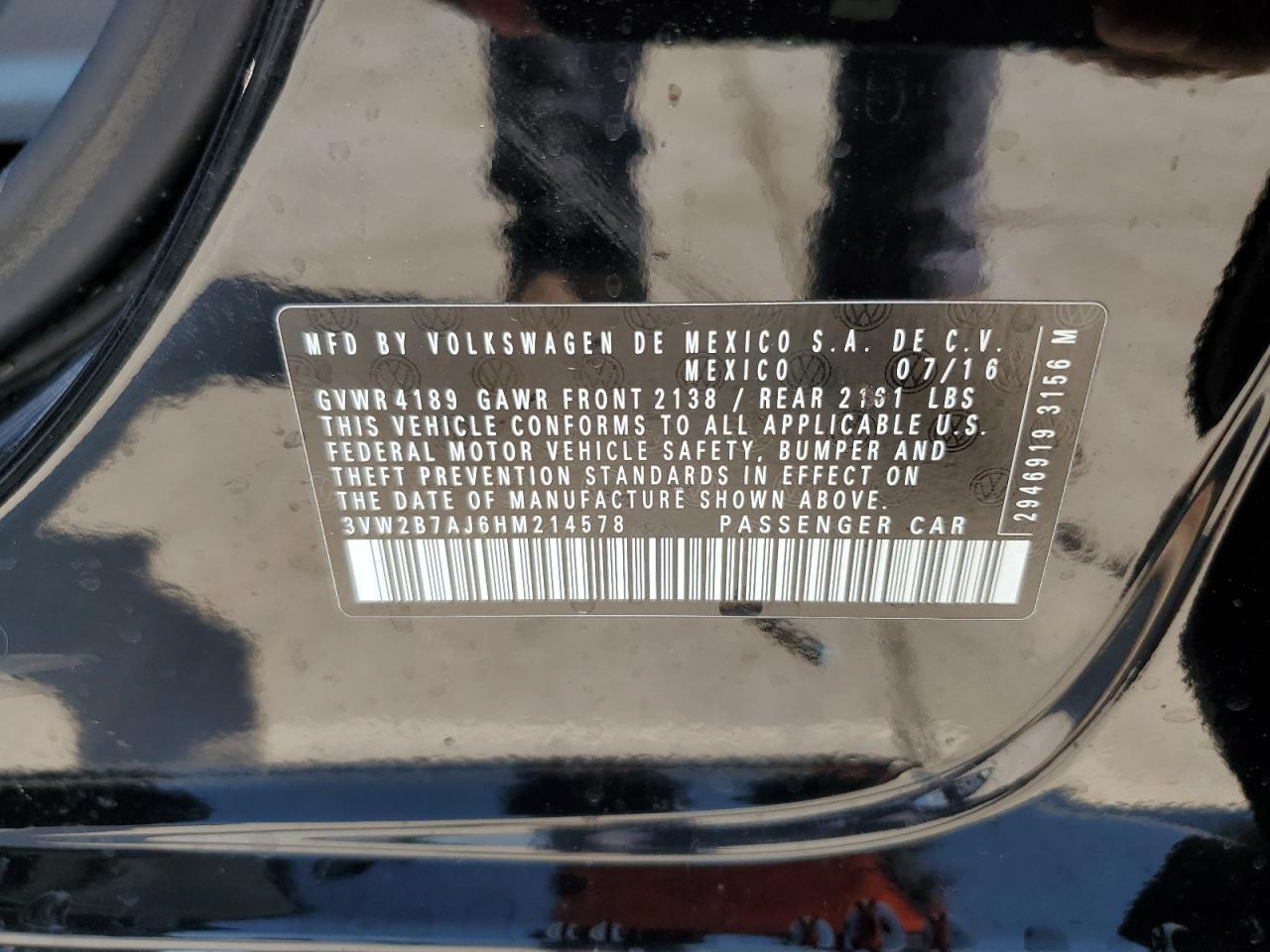 2017 Volkswagen Jetta - Image 13