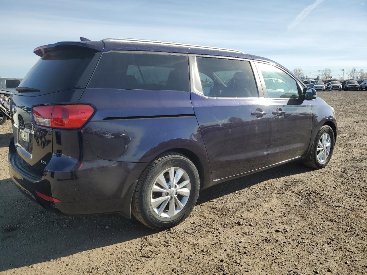2018 Kia Sedona - Image 3