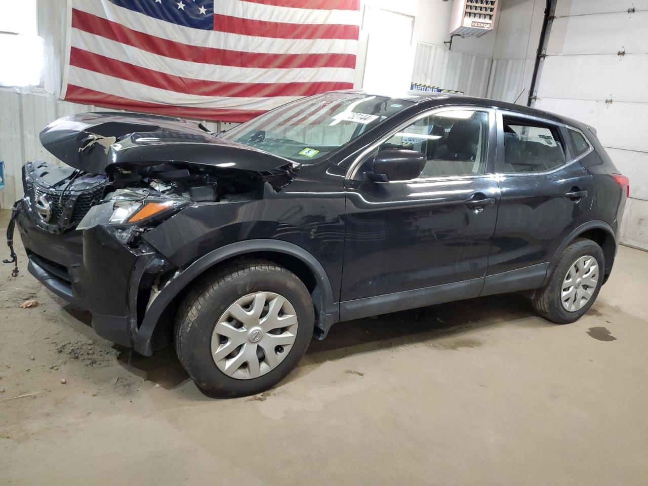 2018 Nissan Rogue - Image 1