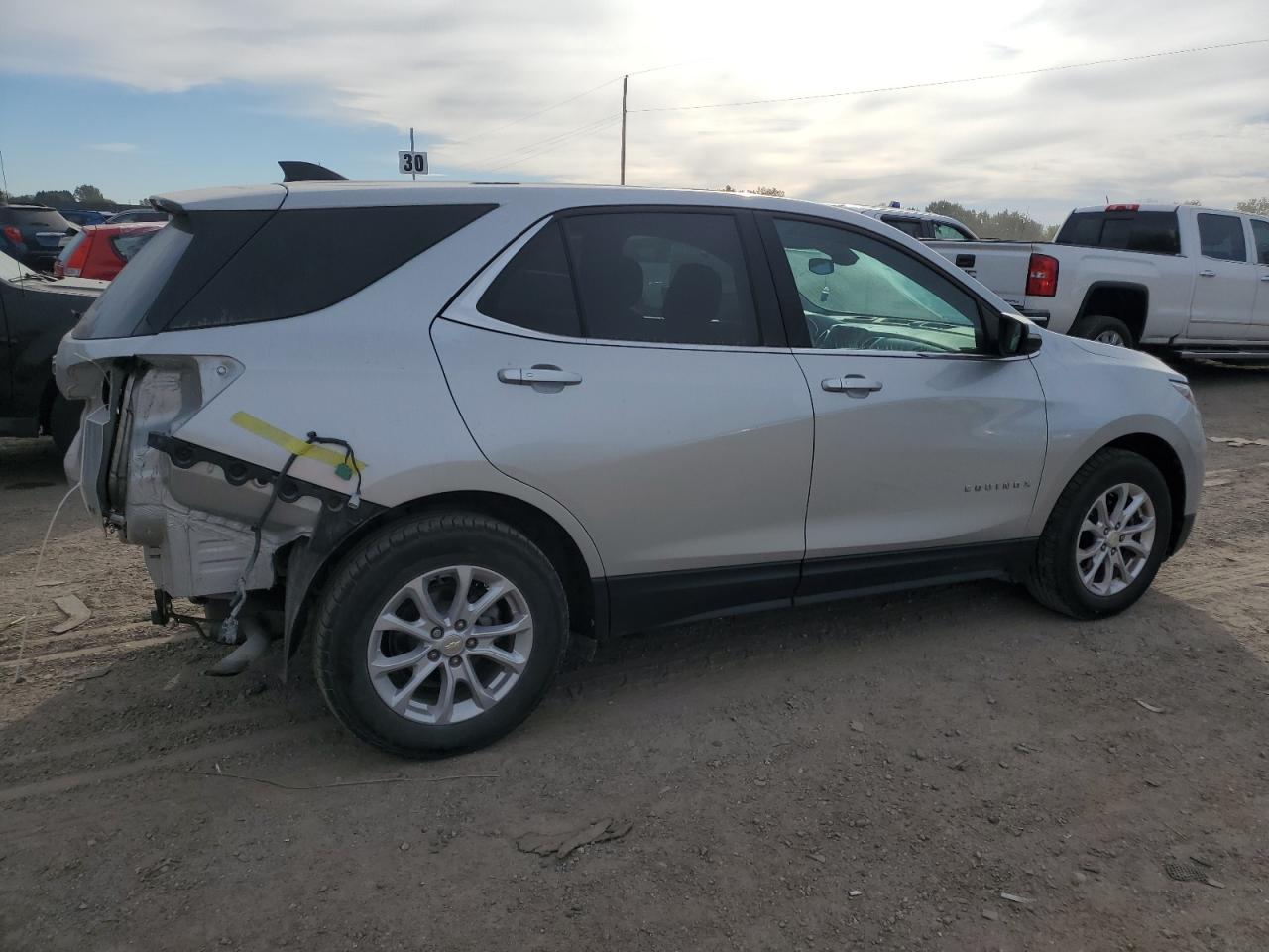 2019 Chevrolet Equinox - Image 3