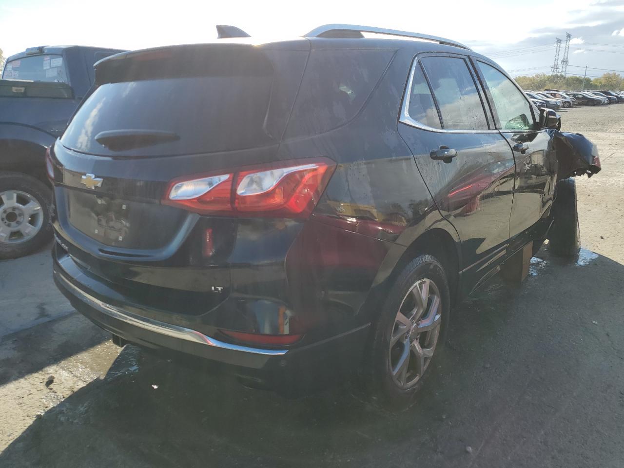 2019 Chevrolet Equinox - Image 3