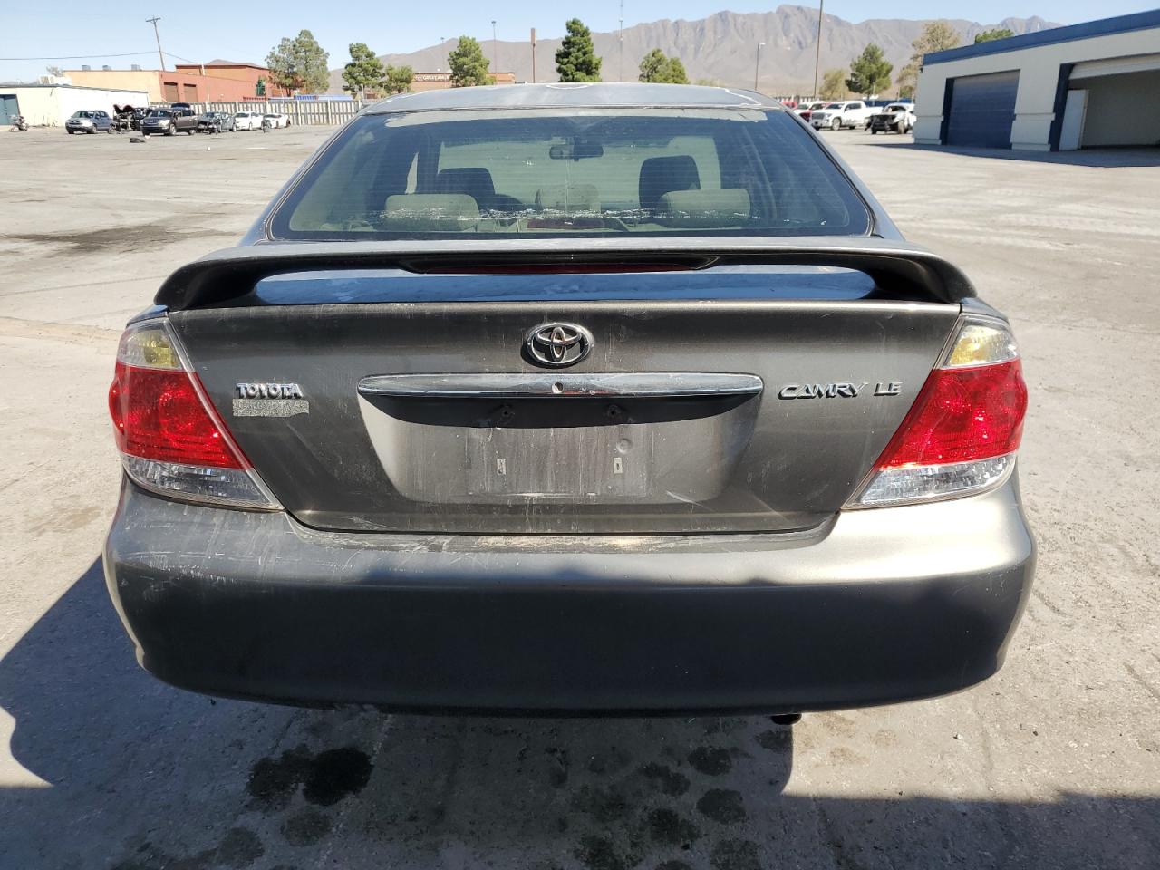 2005 Toyota Camry Le VIN: 4T1BE32K75U965217 Lot: 73647054