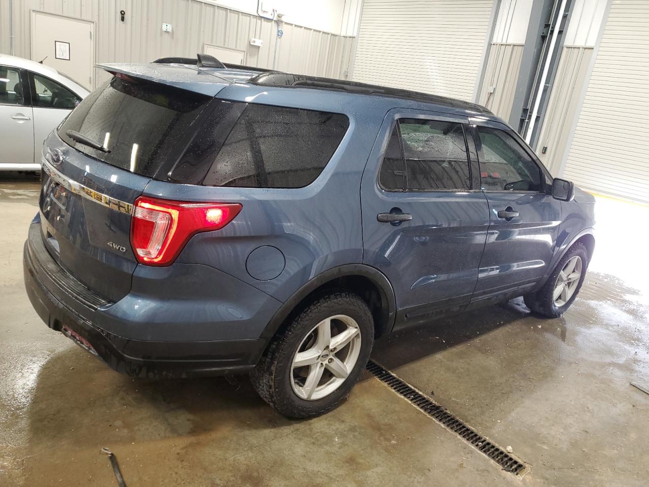 2018 Ford Explorer - Image 3