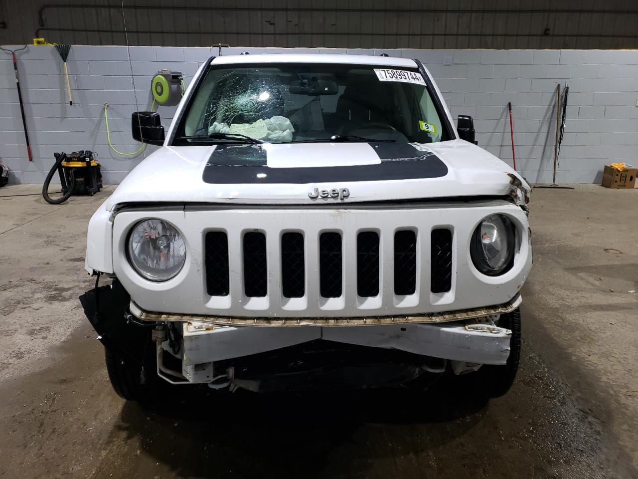 2016 Jeep Liberty (Patriot) - Image 5