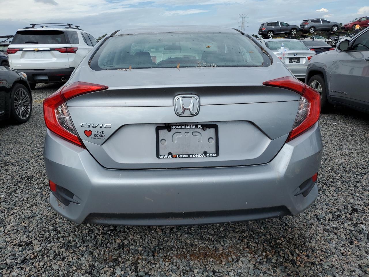 2HGFC2F58JH561576 2018 Honda Civic Lx