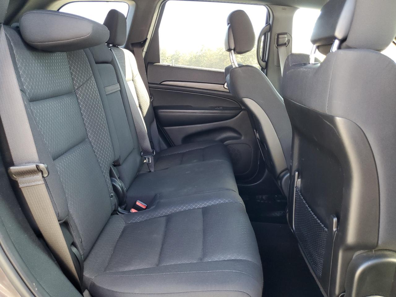 2019 Jeep Grand Cherokee - Image 11