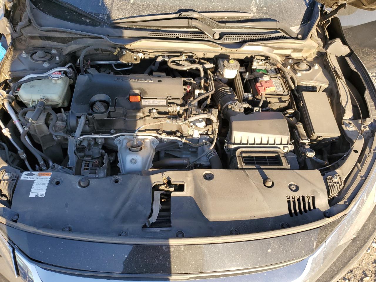 19XFC2F53JE009610 2018 Honda Civic Lx