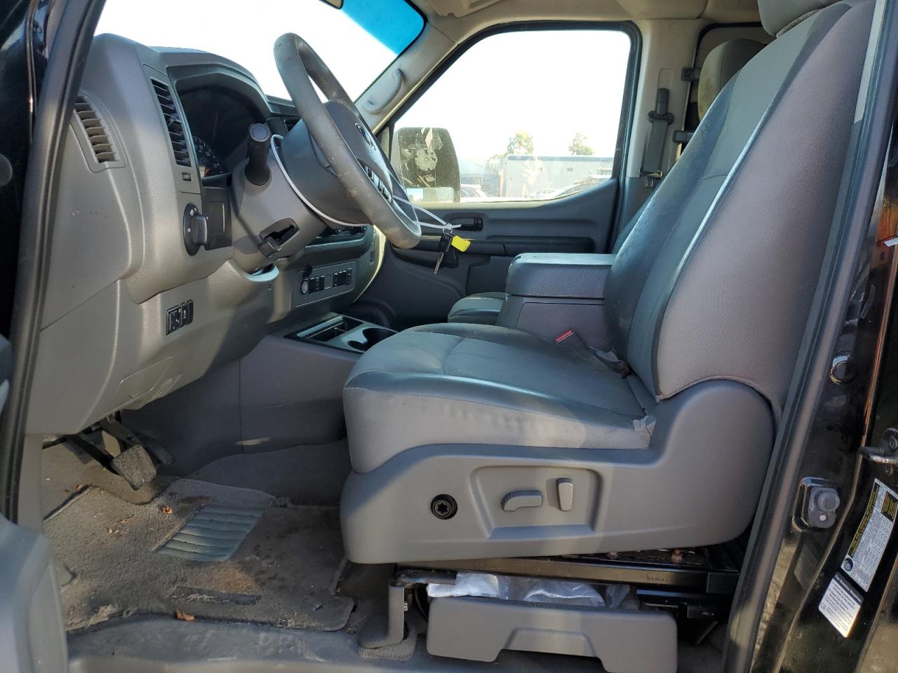 5BZBF0AA6JN852436 2018 Nissan Nv 3500 S