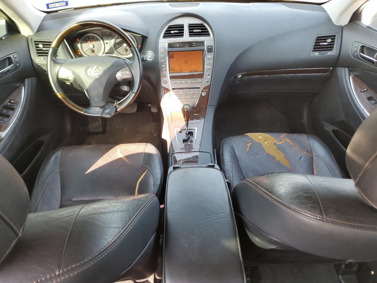 2011 Lexus ES - Image 8