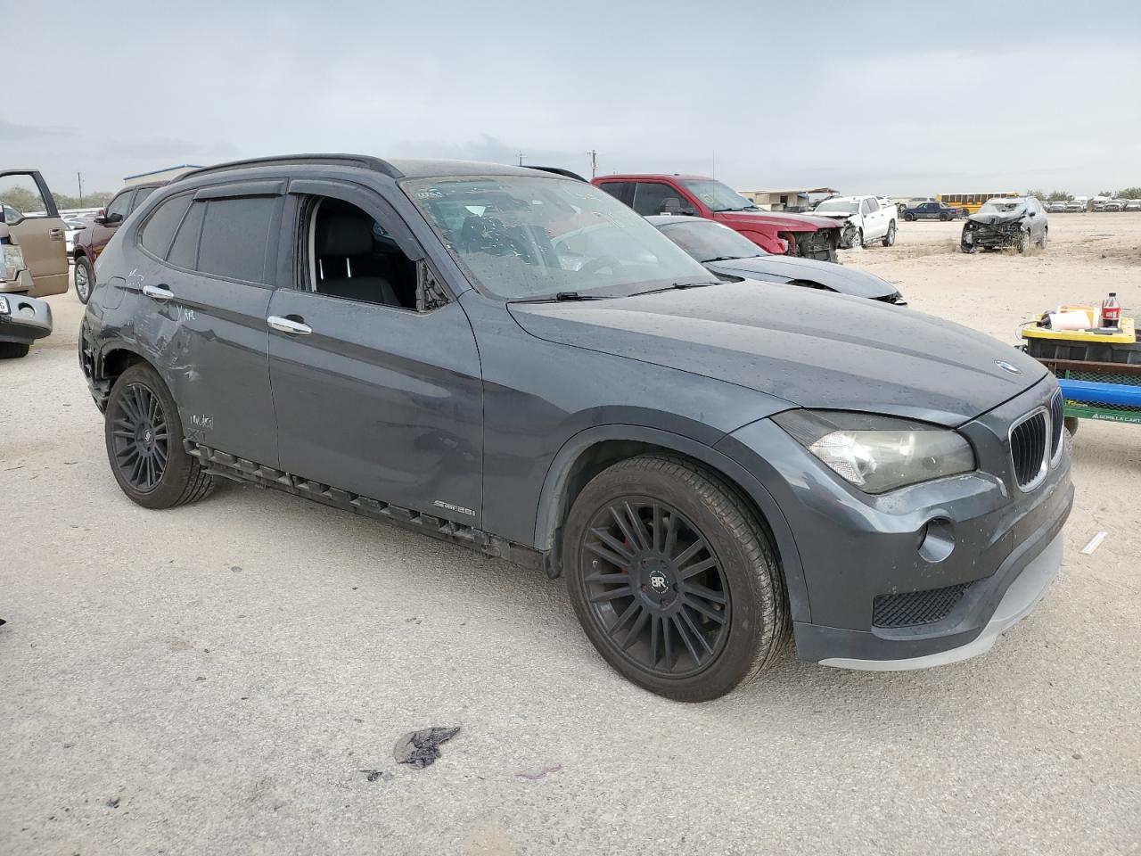 2015 BMW X1 - Image 4