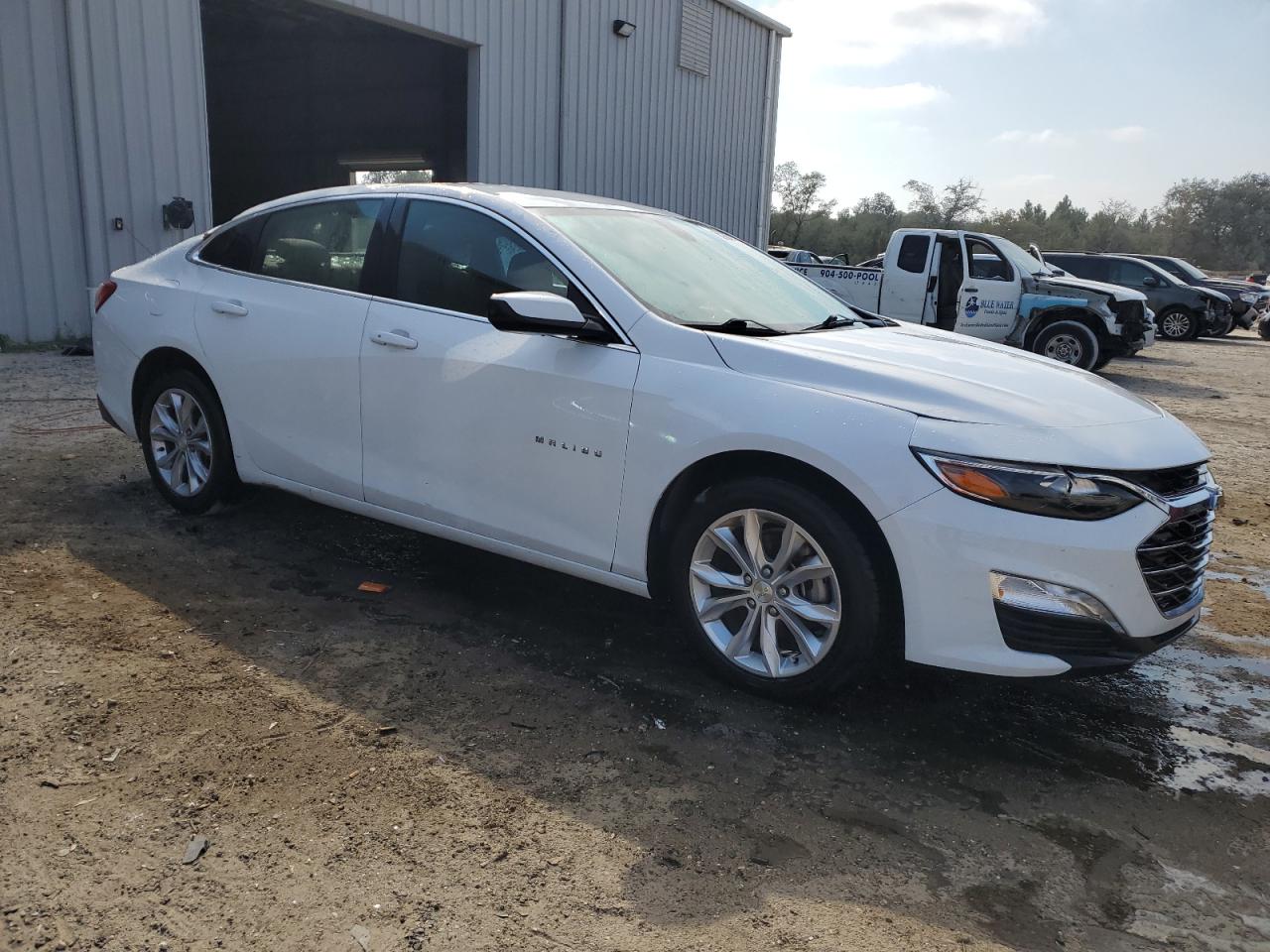 2020 Chevrolet Malibu - Image 4