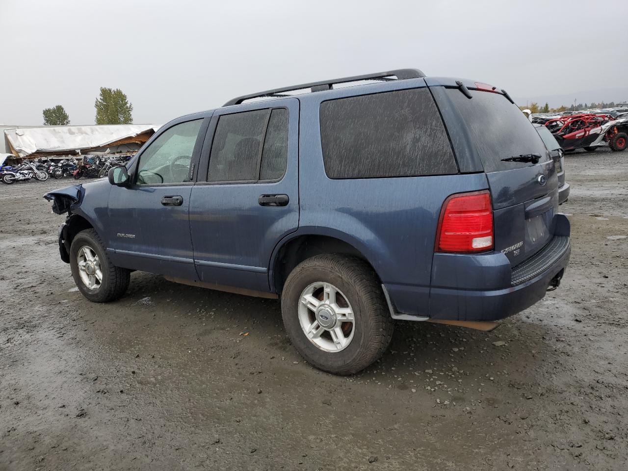 2004 Ford Explorer - Image 2