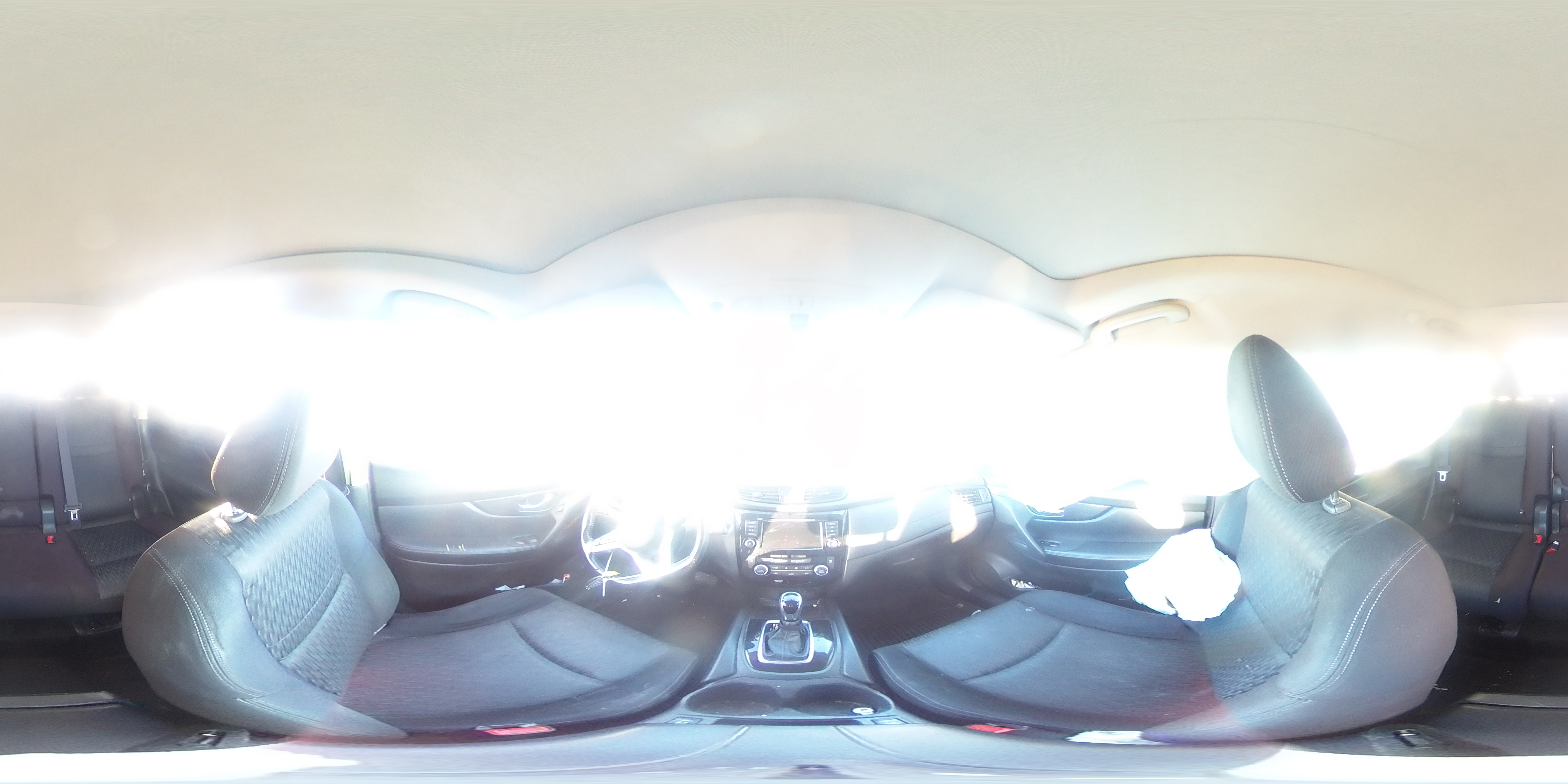 2018 Nissan Rogue - Image 12