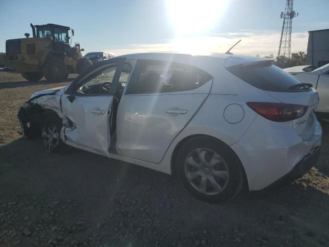  MAZDA 3 2015 White