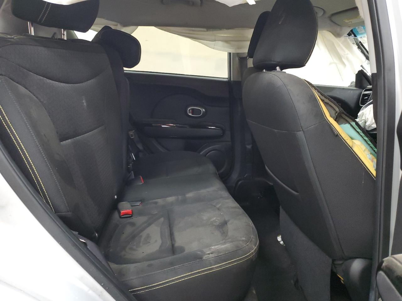 2015 Kia Soul - Image 11