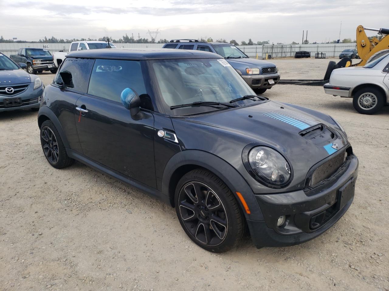 VIN WMWSV3C51DT476083 2013 MINI COOPER no.4