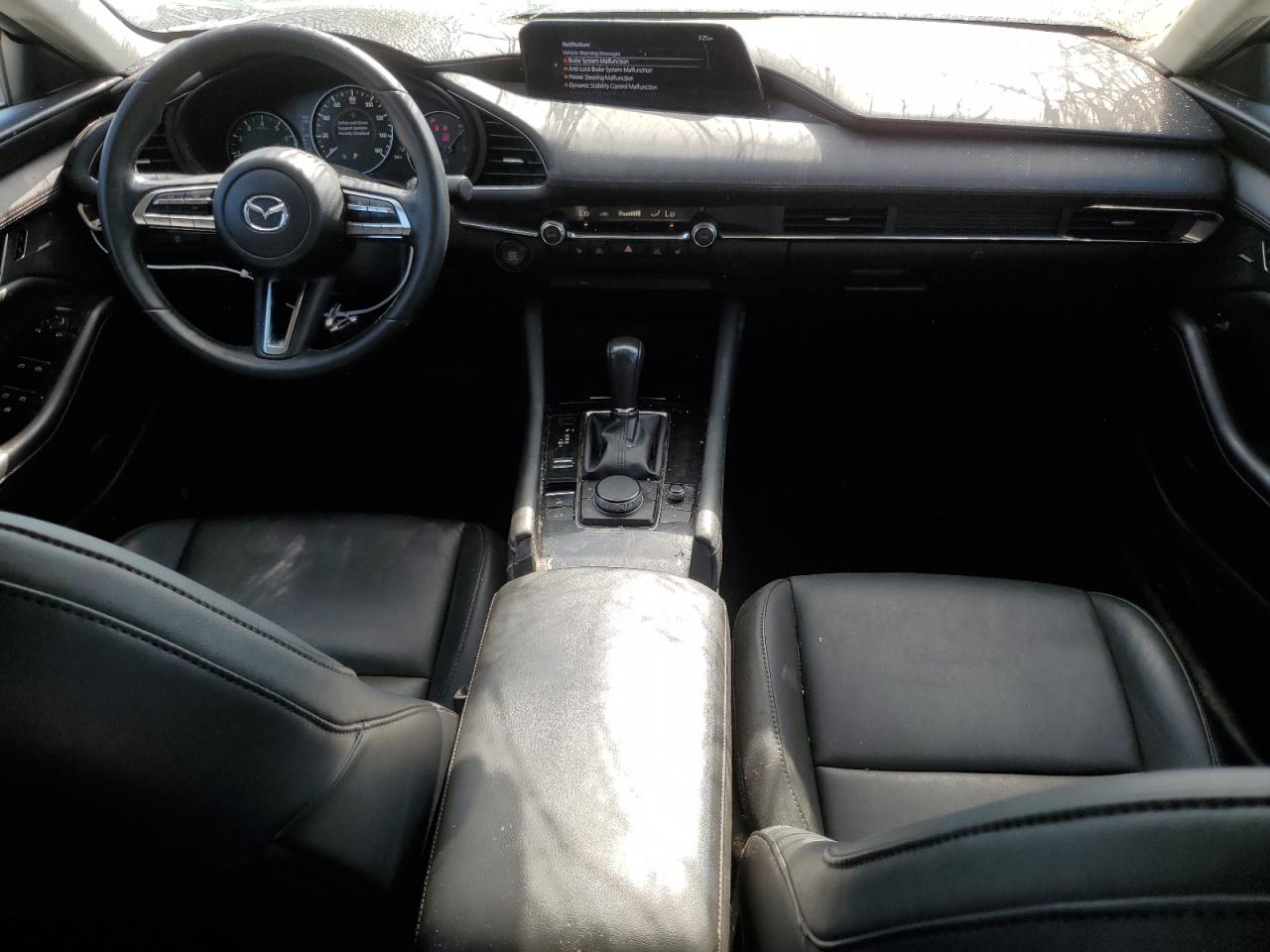 2019 Mazda 3 - Image 8