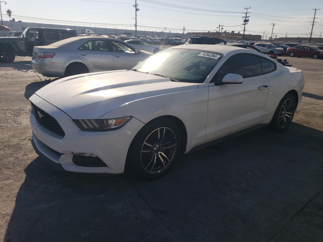 1FA6P8TH1G5290581 2016 FORD MUSTANG - Image 1