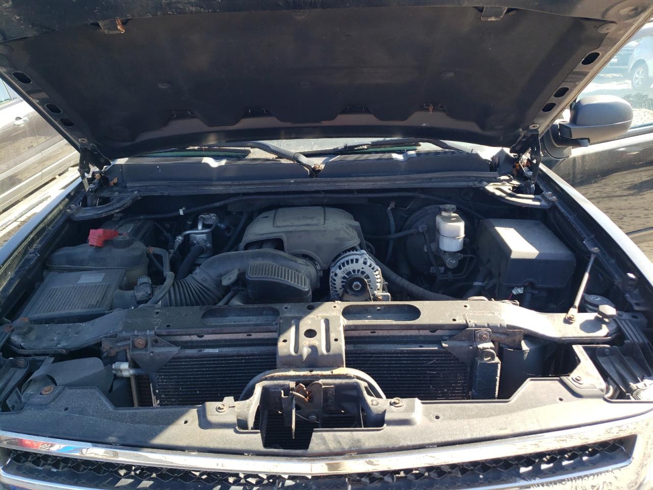 2010 Chevrolet Silverado - Image 11
