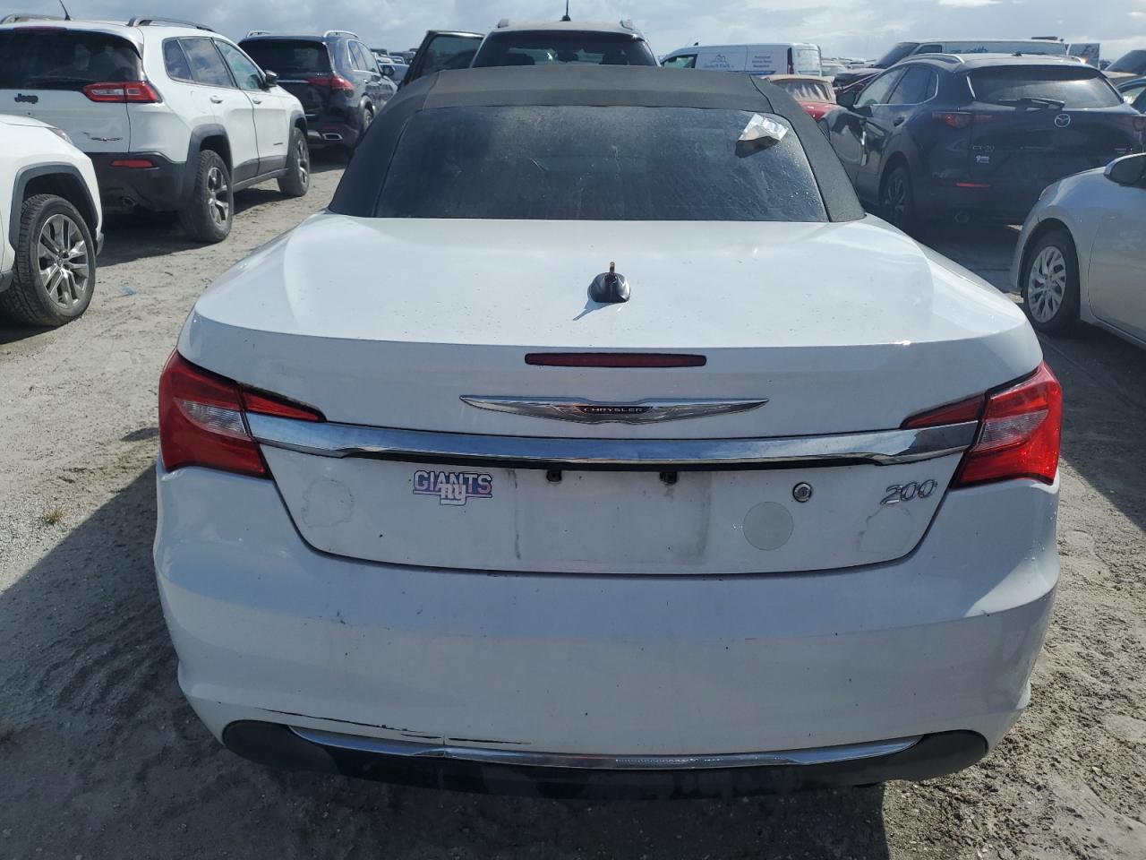 2012 Chrysler 200 Touring VIN: 1C3BCBEB7CN119021 Lot: 76242404