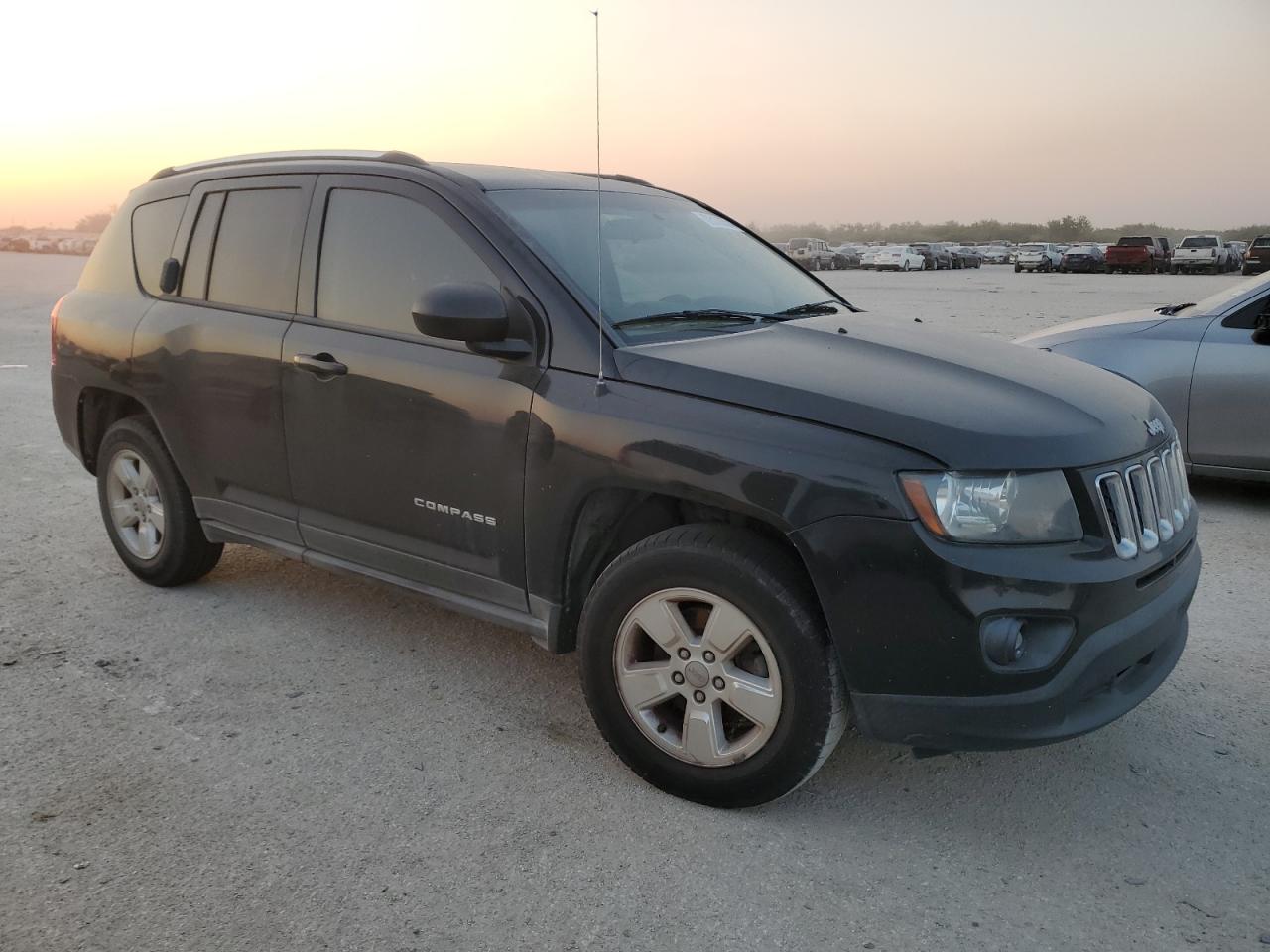 2014 Jeep Compass - Image 4