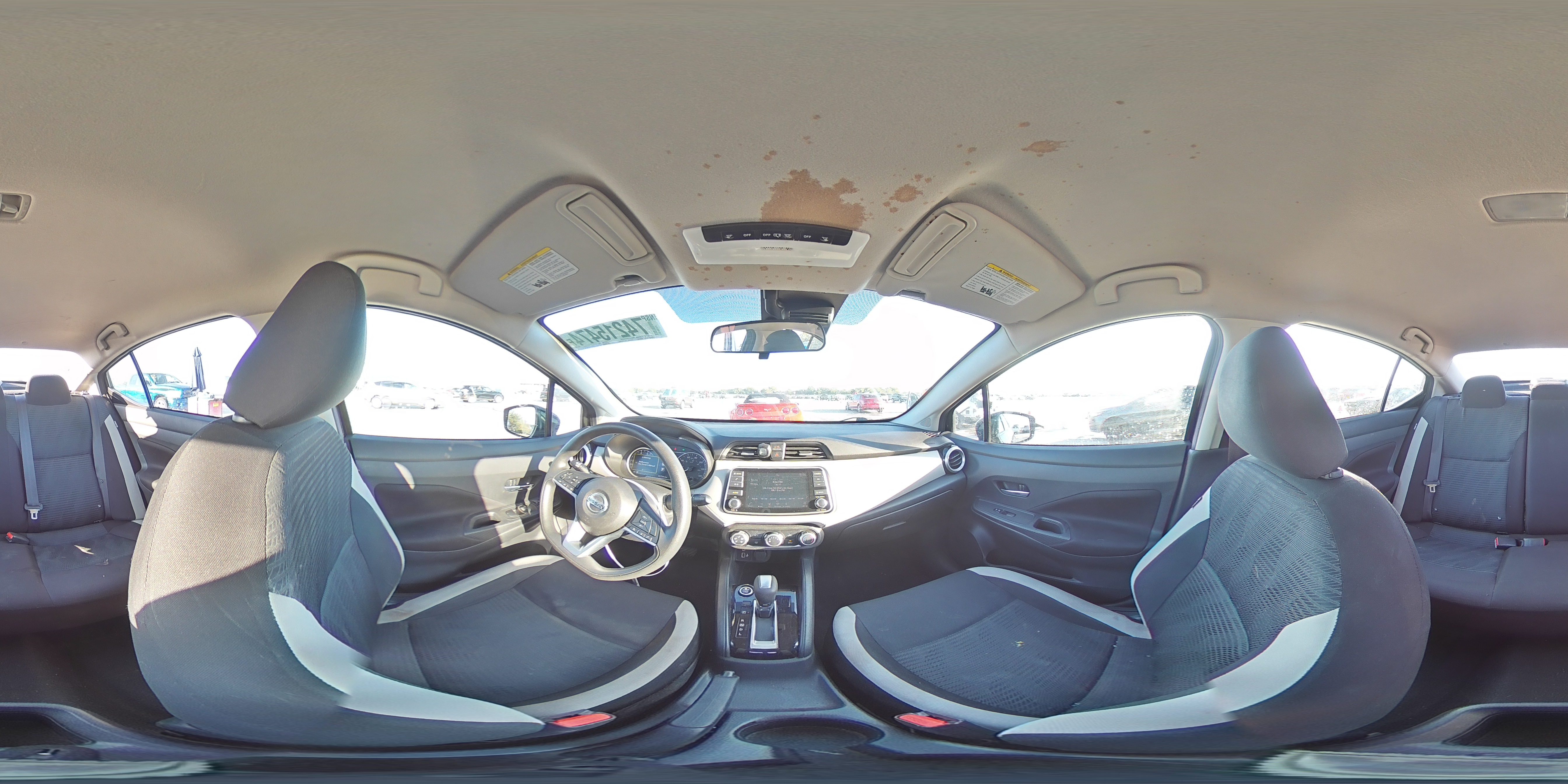 2021 Nissan Versa - Image 15
