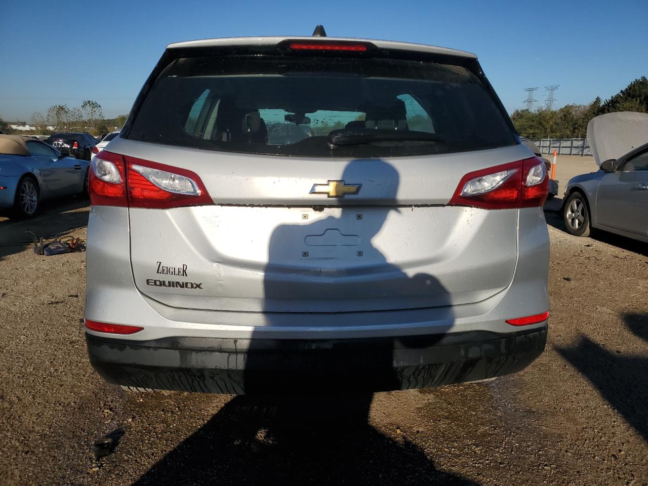 2GNAXHEV5K6114385 2019 Chevrolet Equinox Ls