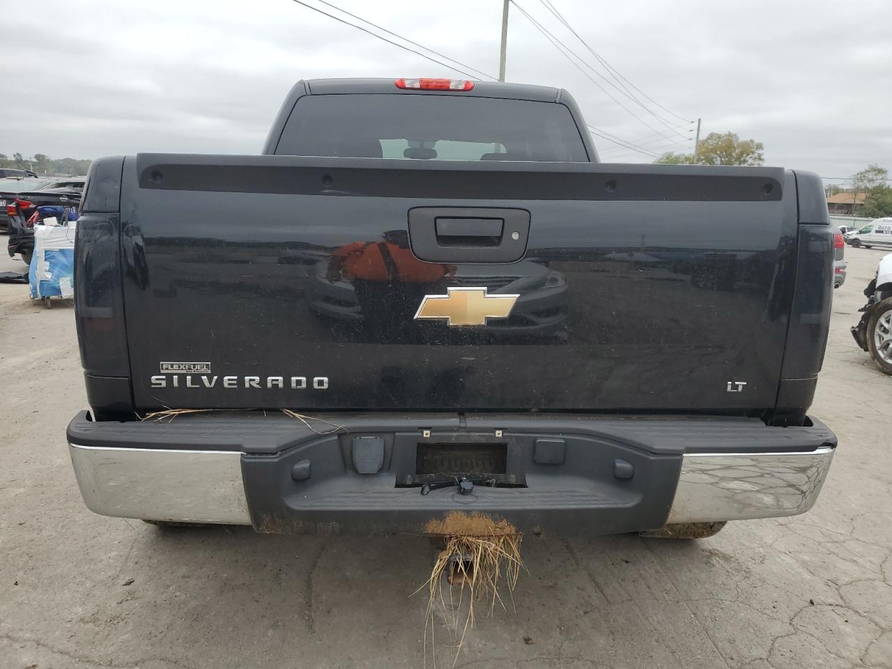 3GCPKSE31BG322622 2011 Chevrolet Silverado K1500 Lt