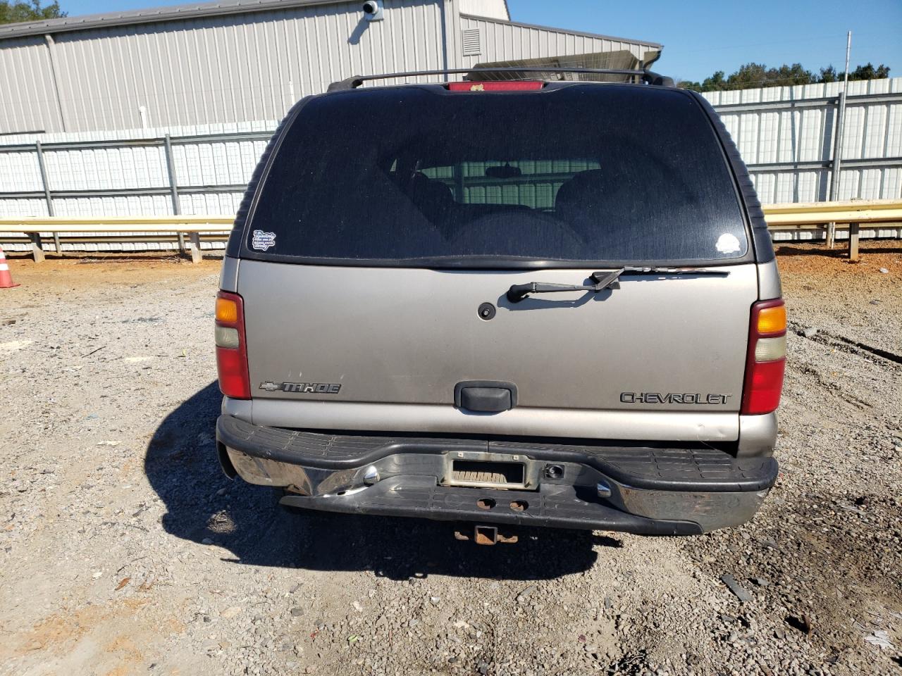 2001 Chevrolet Tahoe K1500 VIN: 1GNEK13T21R175589 Lot: 75477414