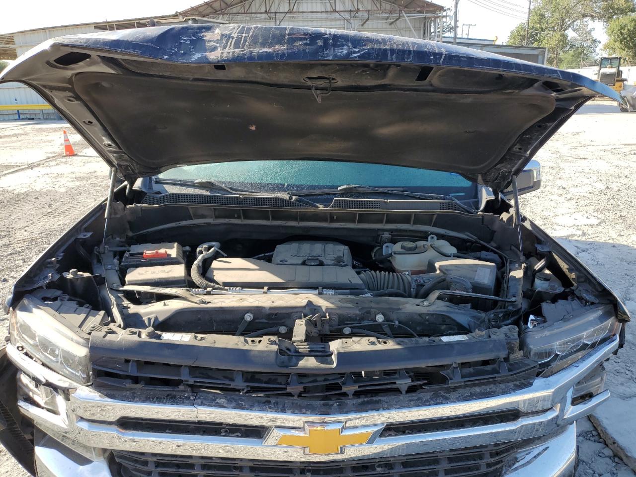 2021 Chevrolet Silverado - Image 12