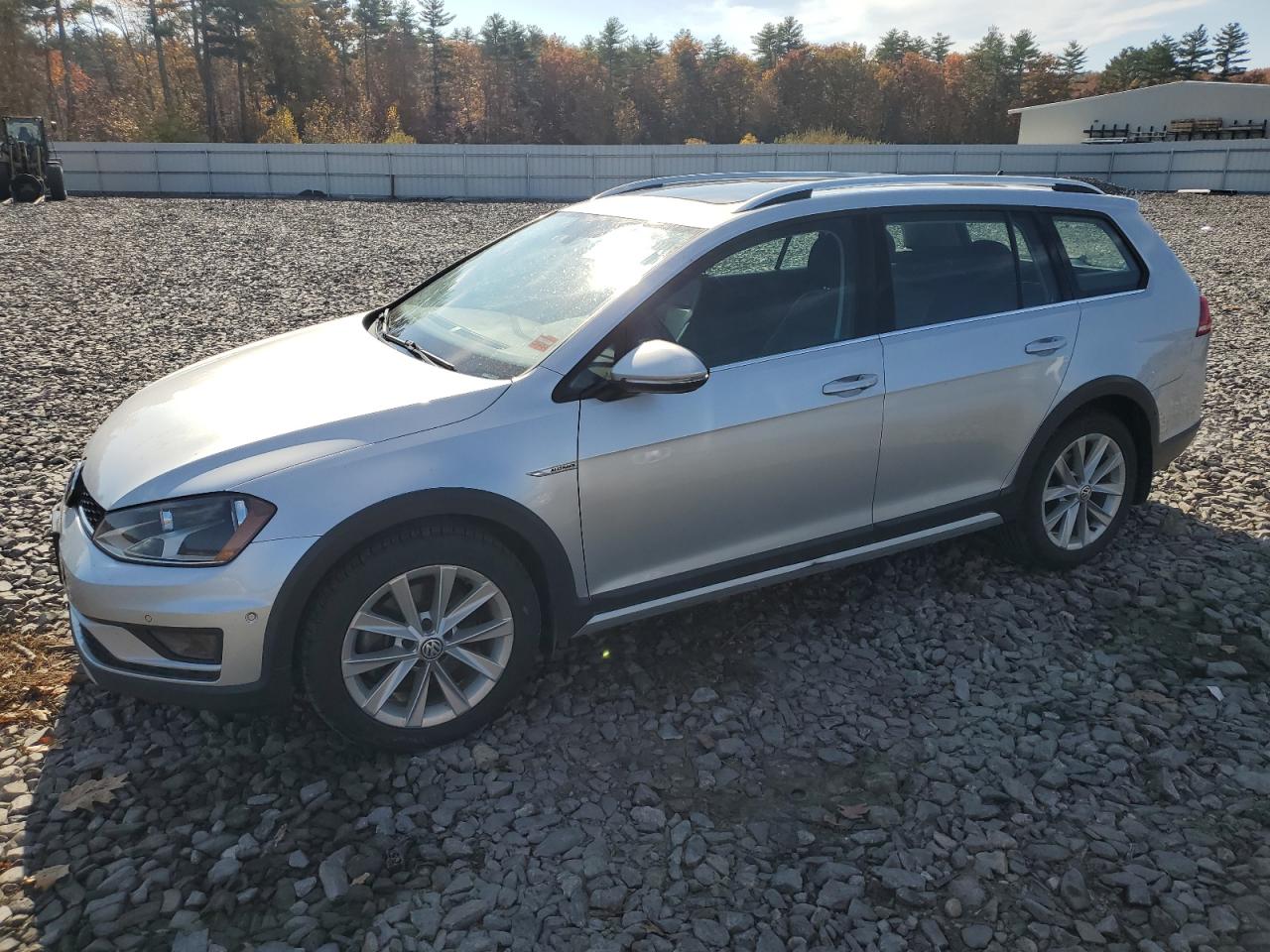 2017 Volkswagen Golf - Image 1