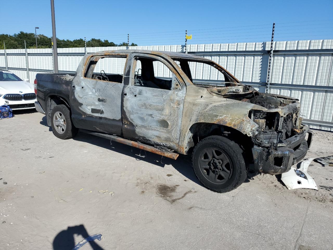 2018 Toyota Tundra - Image 4