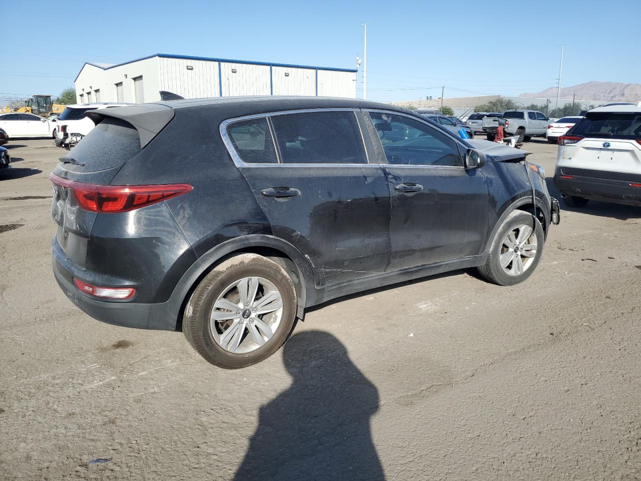 VIN KNDPM3AC6K7627695 2019 KIA SPORTAGE no.3